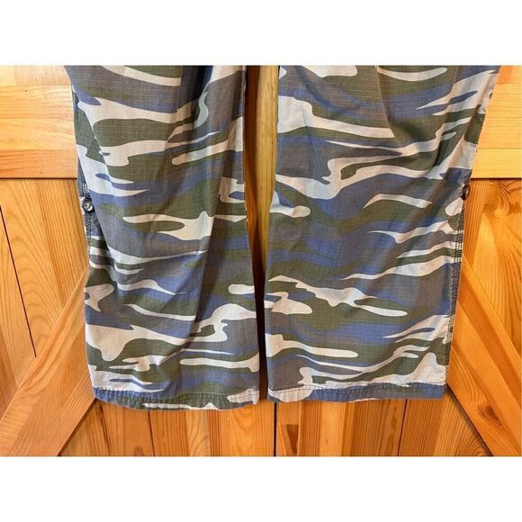 Cabela's Womens Bayou Pants Camo Cotton Ripstop Size 14/14 (4191) - Picture 6 of 10